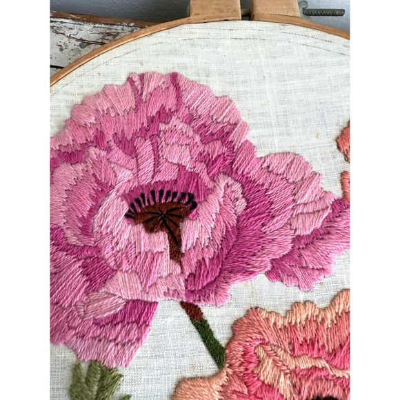 Vintage Handmade Floral Embroidery Hoop Wall Art 14" - Picture 6 of 6